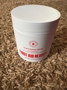 First Aid Beauty Ultra Repair Cream